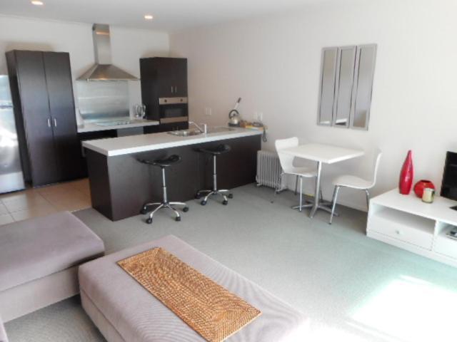Apartment By The Marina Whitianga Esterno foto